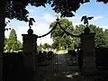 Toegangspoort van het kerkhof