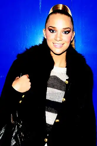 Agnes Carlsson tijdens een optreden in Stockholm (2012).