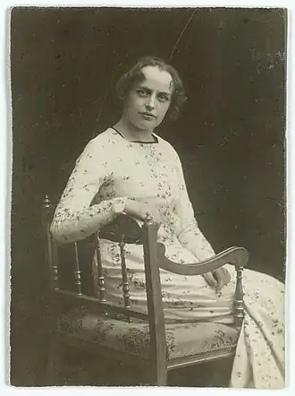 Henningsen in 1888, gefotografeerd door Frederik Riise