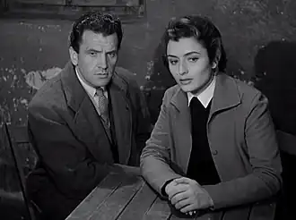 Massimo Girotti en Marina Berti in een scène van de film