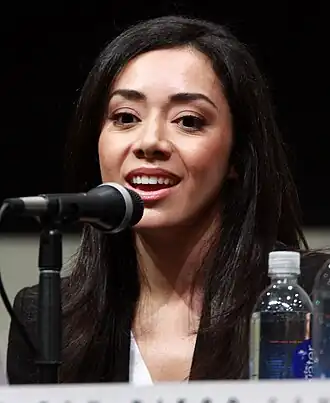 Aimee Garcia (2013)