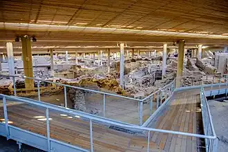 Gezicht over de opgravingen