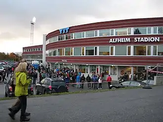 De voorzijde van het Alfheim stadion.