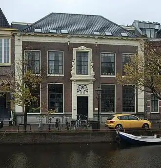 Vijf traveeën breed pand