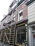 Woning, Winkelpand; bovenwoning in eclectische stijl in neorenaissance stijl