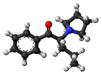 Bal-en-stokmodel van het α-PVP-molecuul.