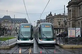 Citadis tram bij halte République