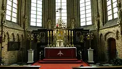 Het altaar van de kerk