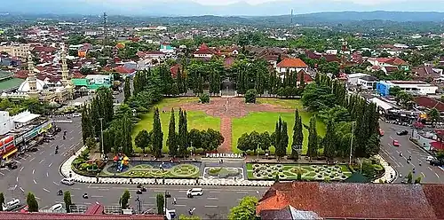 Stadsplein (Alun-alun) van Purbalingga in Purbalingga Lor (noord)