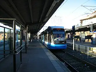 Sneltram van de Nockebybanan op het zuidelijke kopspoor