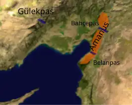 Het Nurgebergte en de drie passen die toegang geven tot de vlakte van Adana