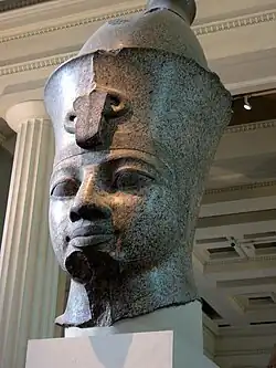 Hoofd van standbeeld van Amenhotep III Het werd in 2011 gevonden in Karnak British Museum