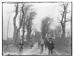 De Amstelveenseweg ter hoogte van de Koenenkade; 1898. Foto: Jacob Olie.