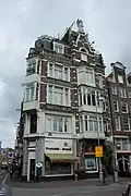 Woonhuis/winkel in eclecticisme-stijl