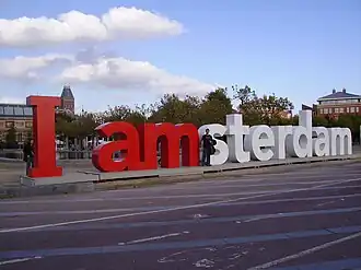 I amsterdam (2004-2018), hier op het Museumplein