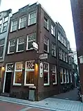 Kantoor in verstrakte Amsterdamse School-stijl