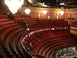 Theaterzaal van Theater Carré.