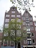 Pakhuis met puntgevel