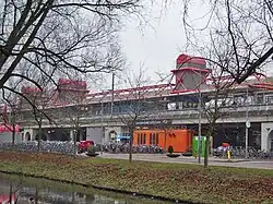Station aan de westzijde (trein)