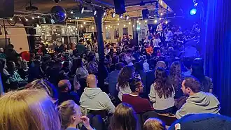 Interieur van de Mezrab