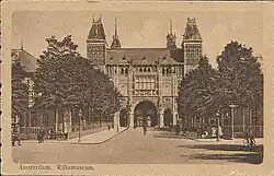 De Museumstraat gezien vanaf het Museumplein in 1925.