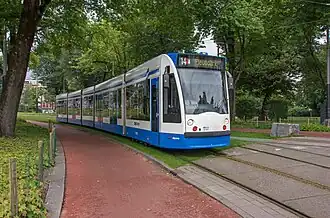 Lijn 14 passeert het Wertheimpark.