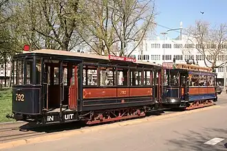 GTA 792 + 307 op het Weteringplantsoen.