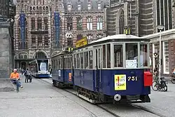 GVB 731 + 465 in de Mozes en Aäronstraat.
