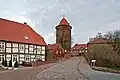 De toren Waldemarturm (1); op de achtergrond het Amtsgericht van Dannenberg