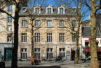 Oud hoofdkwartier van Val-Saint-Lambert, in Brussel aan de Oude Graanmarkt, ontworpen door Francotte