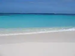 Zand en water van Shoal Bay East