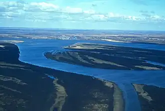De Aniak River in de Yukon Delta