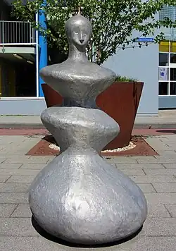 Anna lacht niet (1996), Leiden