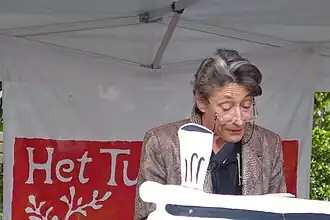 Anneke Brassinga op het poëziefestival Het Tuinfeest in Deventer, 1 augustus 2015