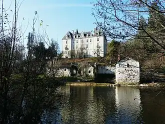 Kasteel bij Annesse-et-Beaulieu