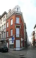 Winkelhuis in neoclassicistische stijl