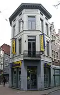 Winkelhuis in neoclassicistische stijl
