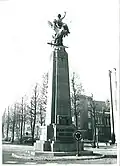Oorlogsmonument ontworpen door Van Averbeke en Dupon