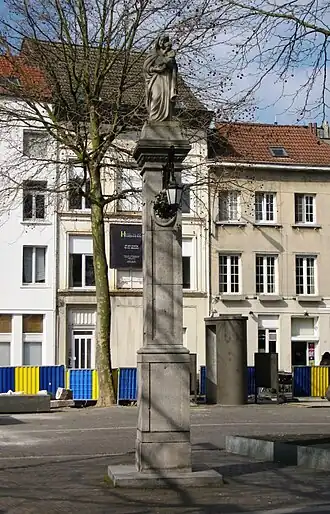 Standbeeld Ossenmarkt