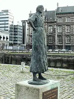 Antwerps havenmeisje, Antwerpen