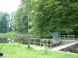 Bonenburgersluis, incl. bomen. Complexonderdelen (3): Bonenburgersluis, lindebomen weerszijden kanaal (beide 29-4-2008) Sluiswachterswoning (11-3-2014, uitbreiding aanwijzing 2008)