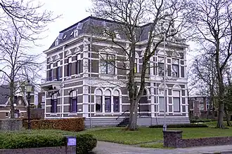 Buitenlust, Stationsweg