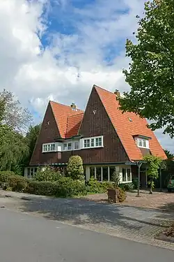 Dubbel woonhuis in Amsterdamse School-stijl