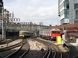 De sporen ten noorden van het station.