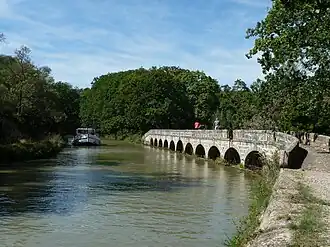 Aquaduct van de Argent-Double op het Canal du Midi