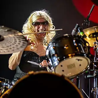 Aram Van Ballaert als Dave bij CPeX