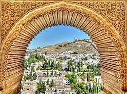 Gewelfd uitzichtpunt vanaf het Alhambra