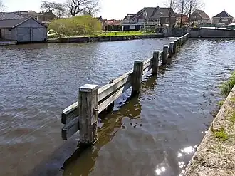 De Arembergersluis in Zwartsluis gezien vanaf het Groot Lageland