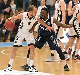 Royé (links) met Amsterdam in 2016