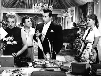 Scène uit de film met v.l.n.r. Clelia Matania, Renato Rascel, Mario Lanza en Marisa Allasio